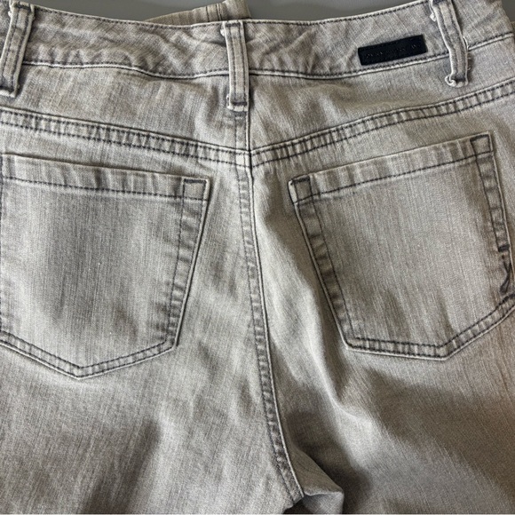 Jones New York Women's Straight Leg Jeans in Gray - Picture 8 of 8